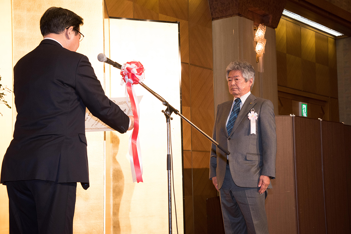 理事長下河辺智久が北九州市より表彰を受けました