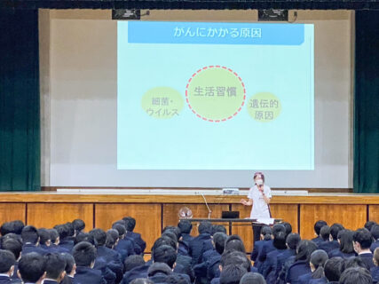 2022年12月5日（木）常磐高校に「いのちのホームルーム」の講義にキャンサーサポートの人と行ってきました
